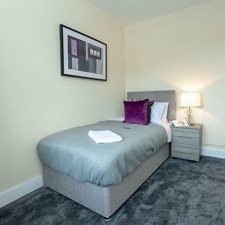 4 Bed Home, Driveway Parking Ideally Located In Latchford, Warrington - Executive St Marys House 外观 照片